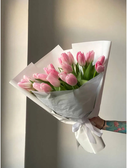 Букет из 31 тюльпана (цвет на выбор)