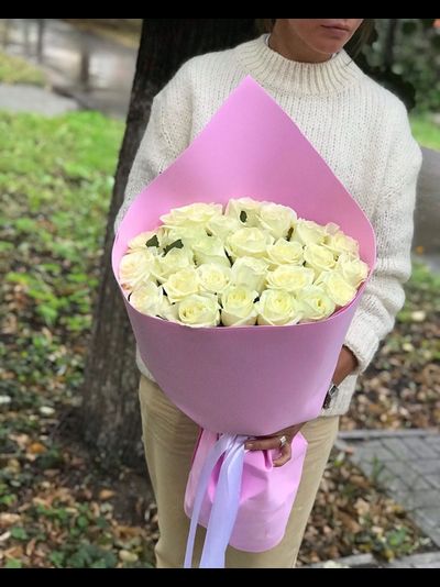 25 роз 50 см цвет на выбор