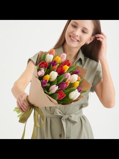 Микс из 25 тюльпанов