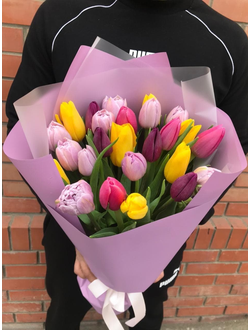 Разноцветный микс из тюльпанов